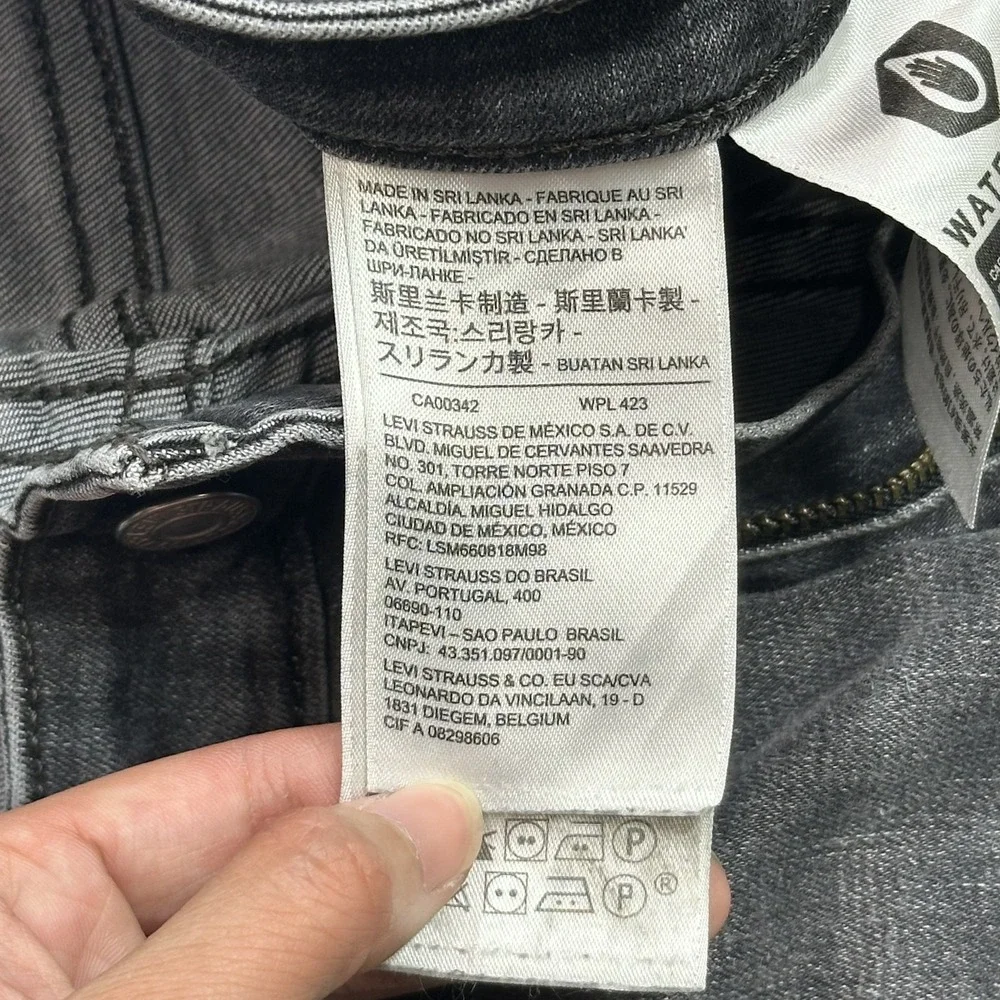 Levi's 721 Women's High‎ Rise Skinny Jeans Size 33 Waterless Stretch Denim Black